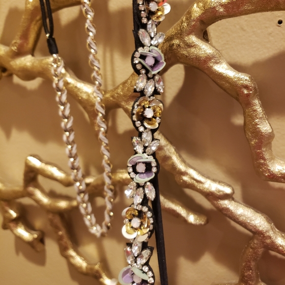 2 gorgeous headbands - Picture 6 of 9